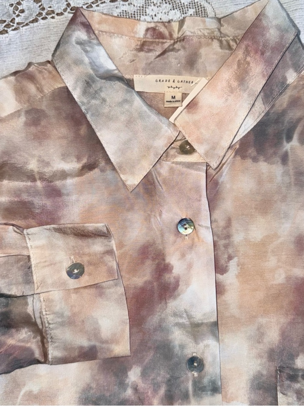 Grade & Gather Silky Boho Tie-Dye Button-Up Shirt in Mauve and Silver size m